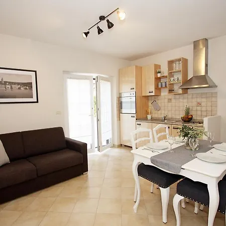 公寓 Apartman Nikoleta 苏佩塔尔