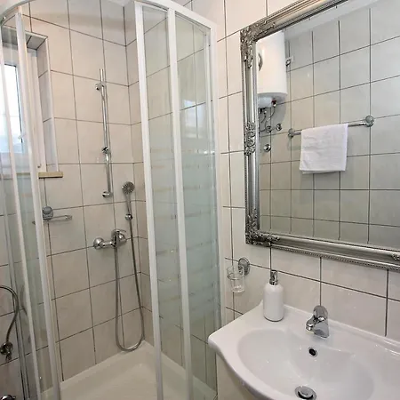 Apartman Nikoleta Apartamento *